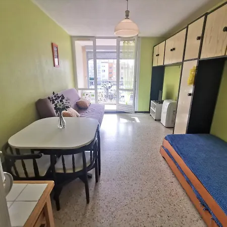 085 Cap C27 Apartment